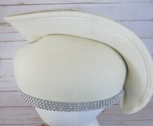CHARMS *NWT* Hat Church Kentucky Derby Wedding Rhinestones Feathers Ivory Glam